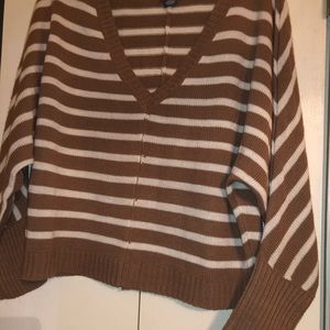 Brown Stripped Sweater 🤎